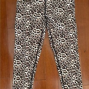 Zyia scrunchy leggings capris